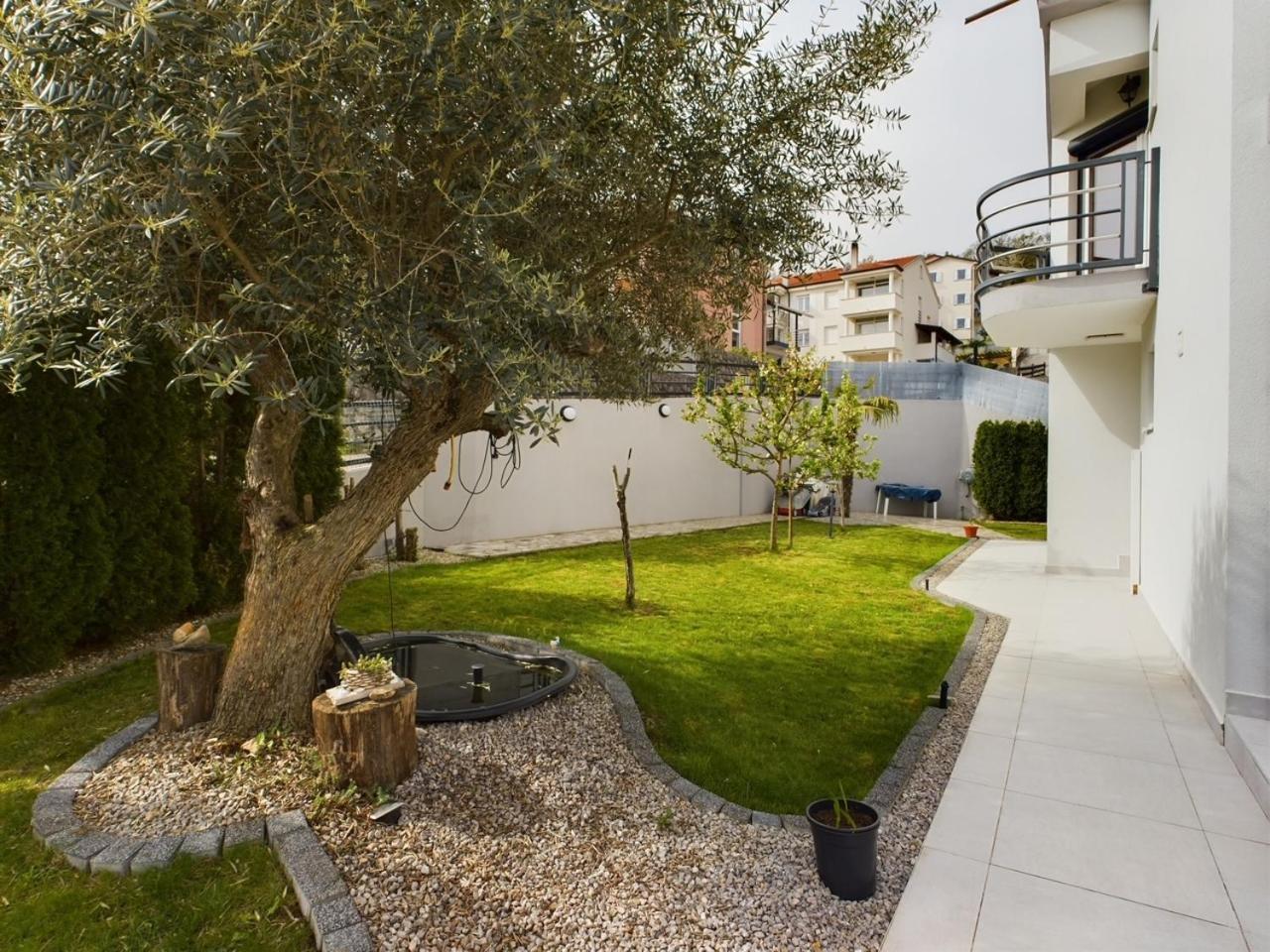 Villa Vila Lovran Luaran gambar
